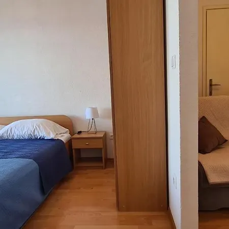 Ana I Ante Punta * Milna (Hvar)